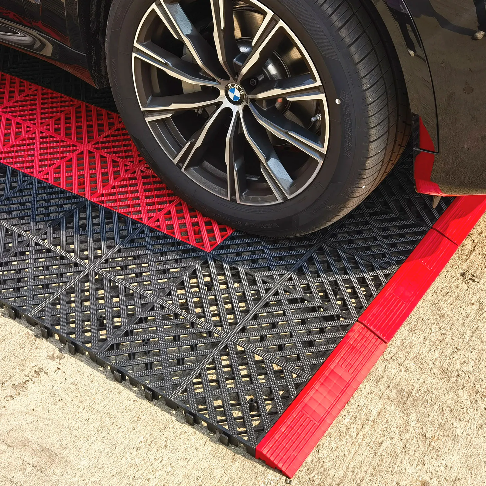 40x40x3 Factory PP Plastic Interlocking Garage Car Wash Floor Tile With Free Design