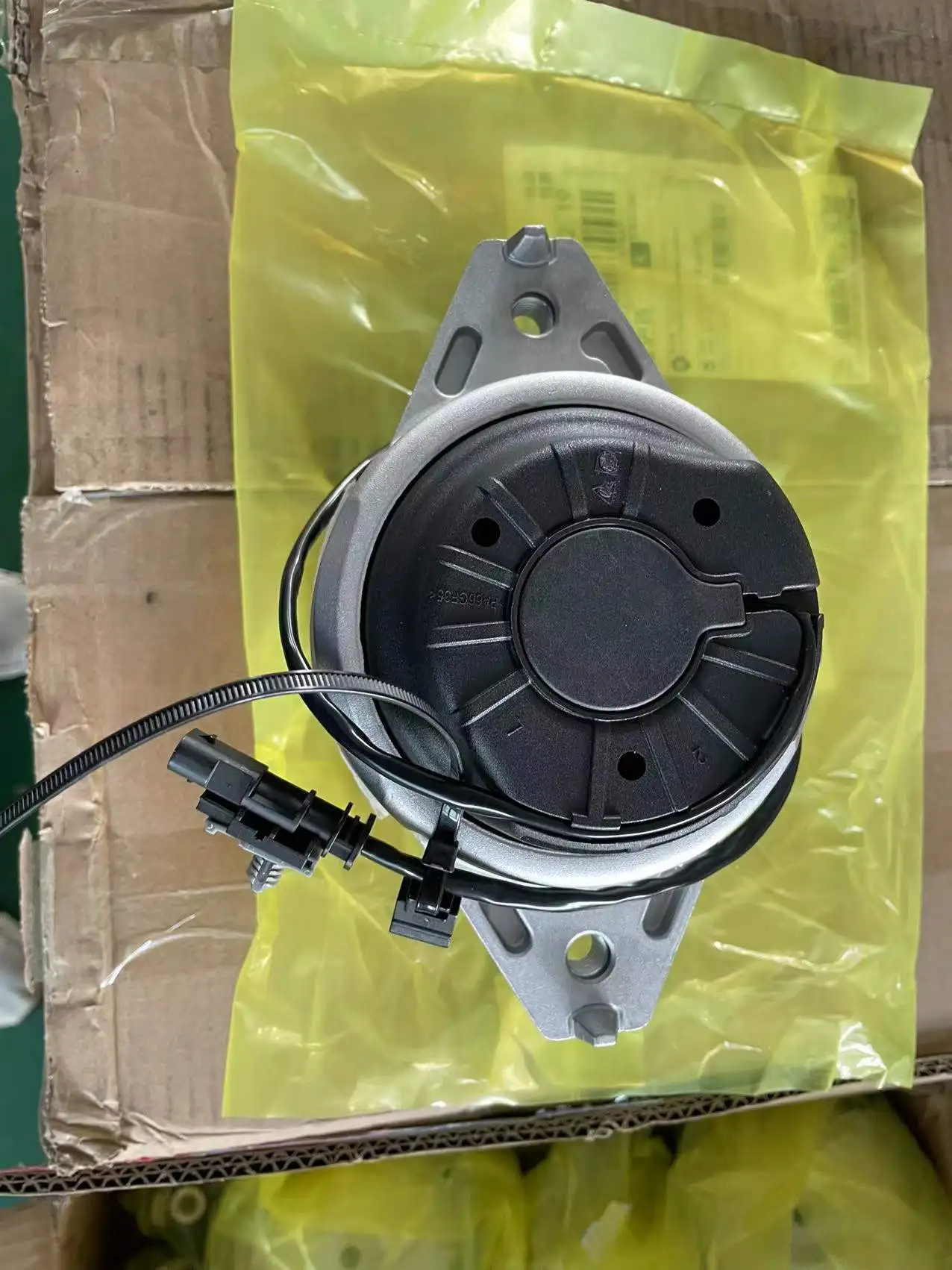 OEM Quality and Ordered A1662404217 Motor Mount For Mercedes-Benz  