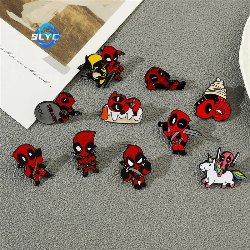 Movie characters Creative Cutie Deadpool and Wolverine metal brooches adorn badges Drop oil alloy pin accessories