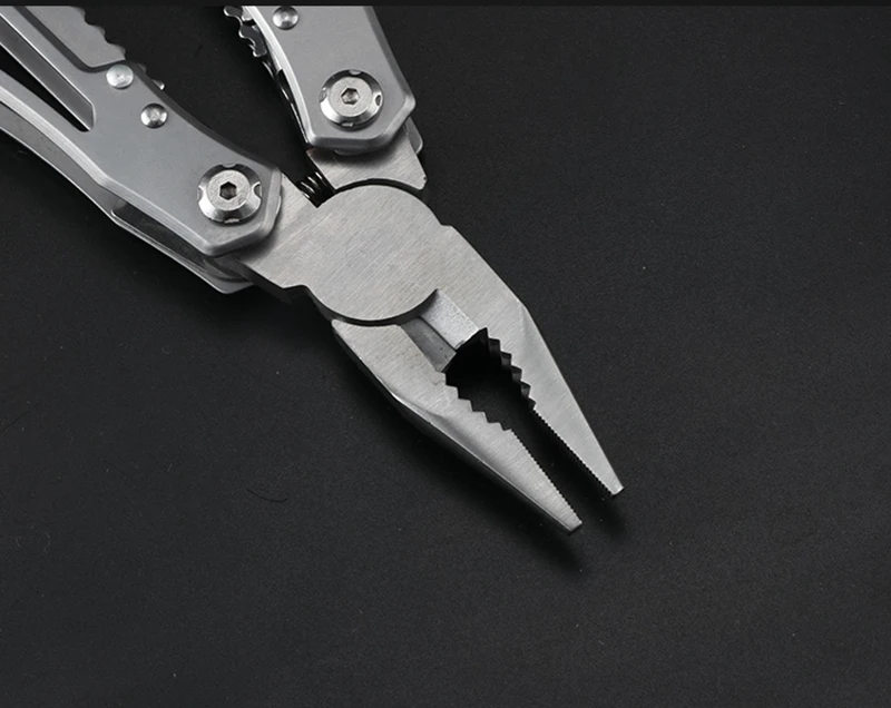 Multifunction Stainless Steel Multi-tool Pocket Knife Pliers Folding Pliers Portable Folding Pliers