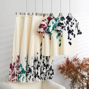 Summer Women Pleated Short Sleeve Turtleneck Shirt and Pleated Skirt Set Casual Style Skirt 2 Piece Set Women