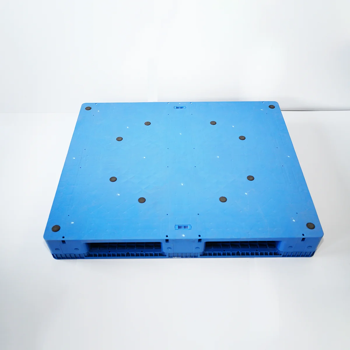 Fire-Retardant PP Pallet Compliant with ISO 9001 Standards