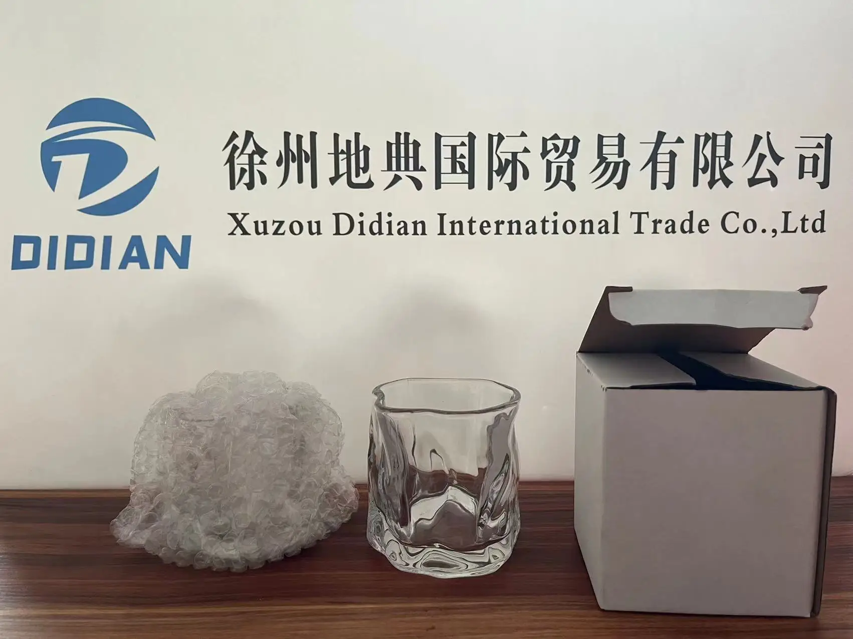 Shop Our Source Factory Custom Luxury Aroma Diffuser Bottles
