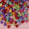 6x6 couleur profonde avec lettres noires