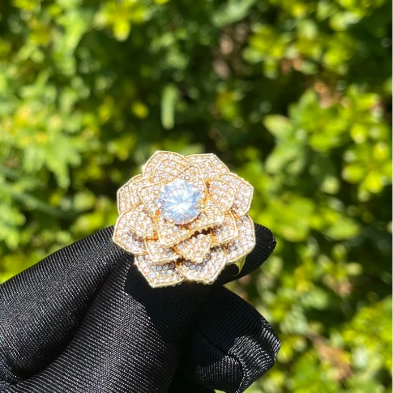Rose Flower Ring With Cubic Moissanite And Gold Plating For Women_voghion.com