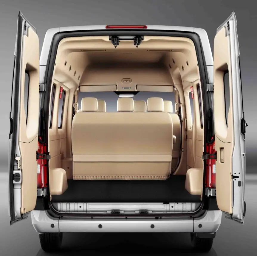 Dubai popular 48 seater 60 seater luxury coach bus with toilet