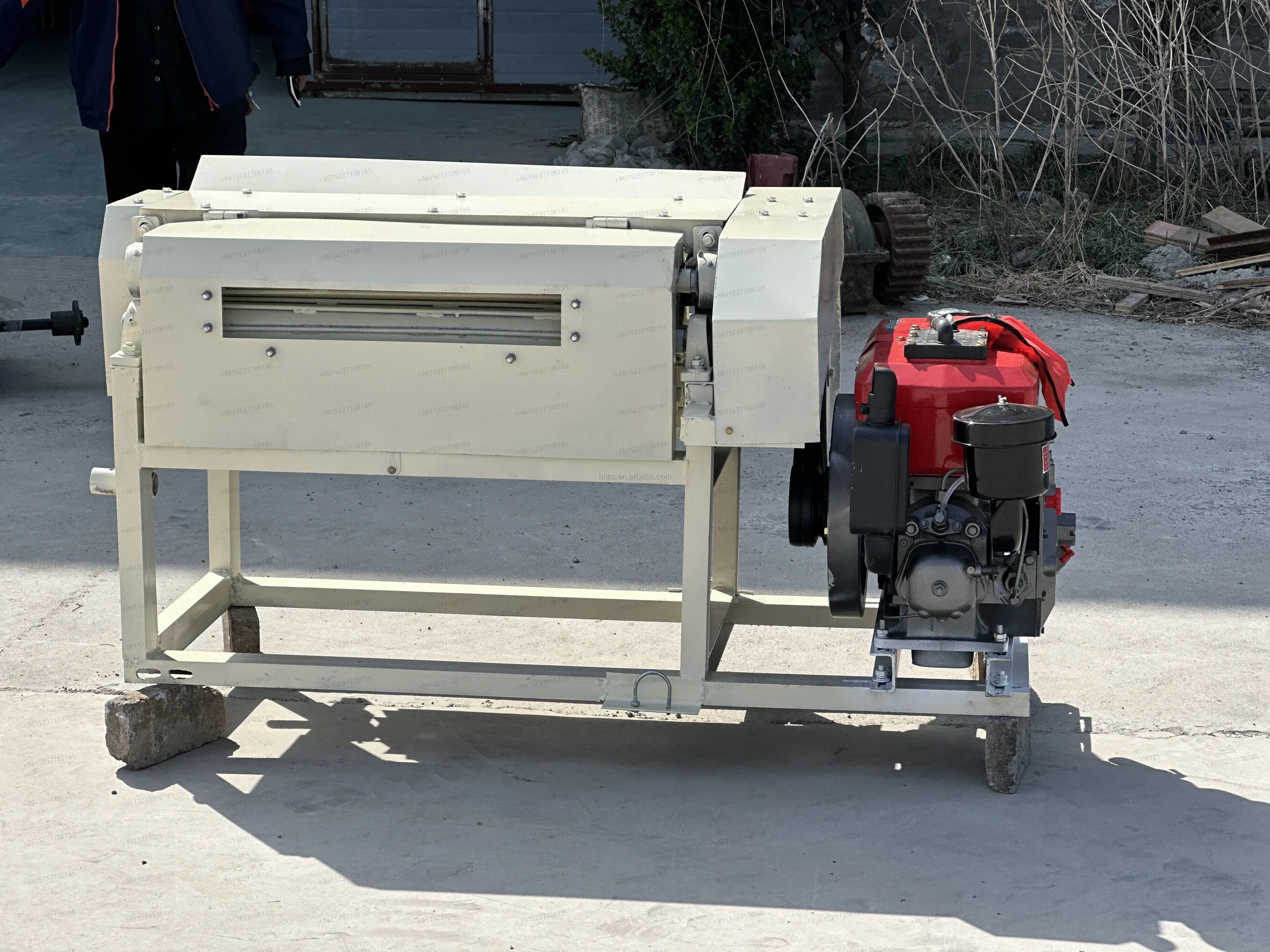 Машина для декорирования конопли