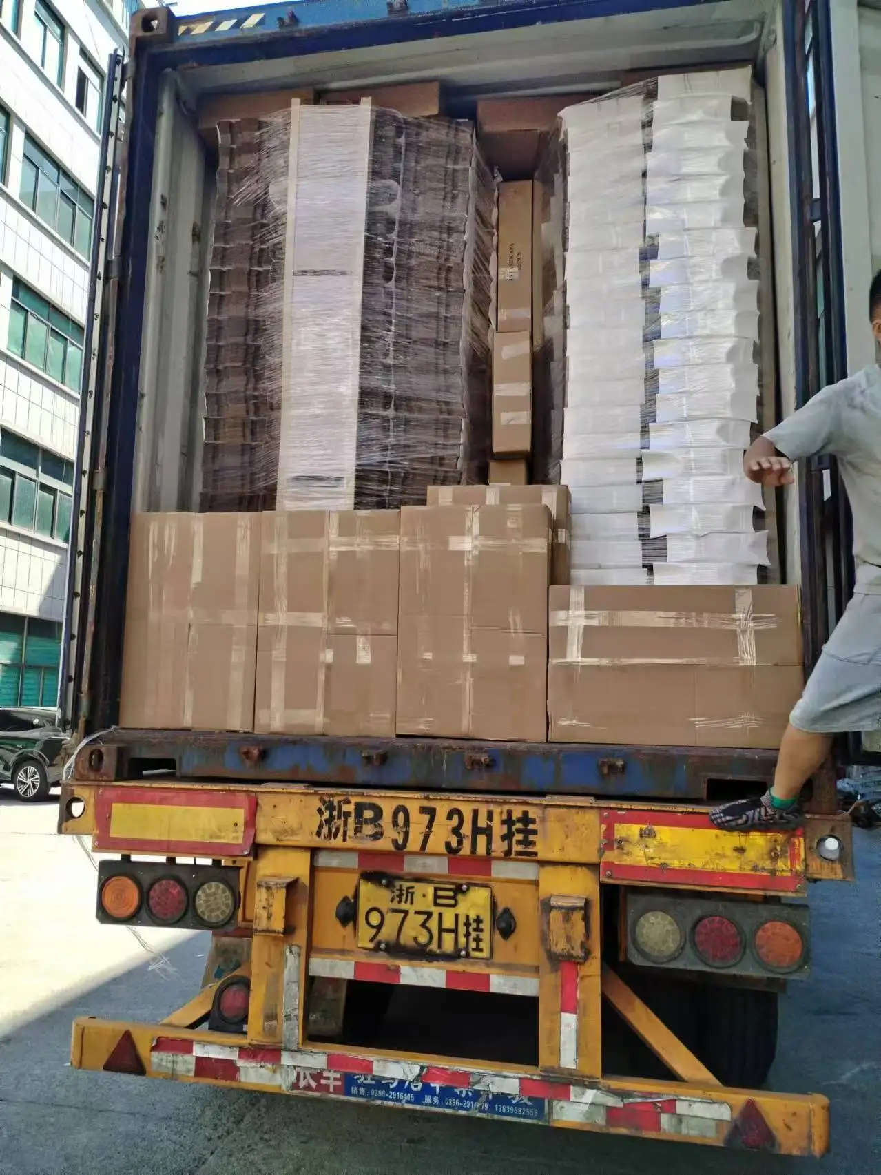 Packaging & shipping specifications