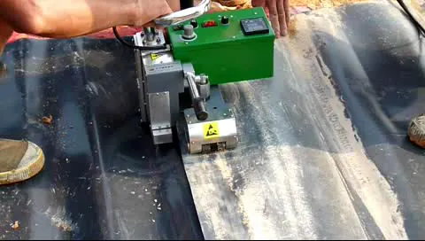 Geomembrane Geotextile Fabric HDPE 3mm Film Hot Wedge Welding Machine