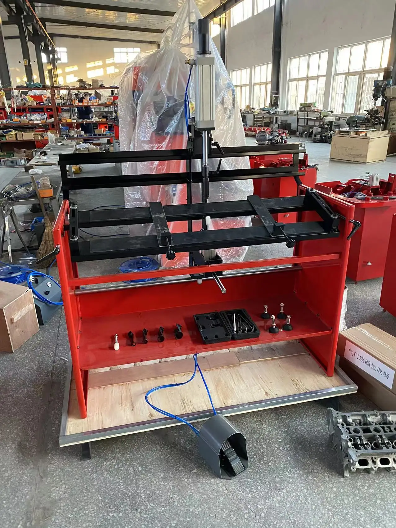 Cylinder Head Spring Disassembly and Assembly Working Station LD1150