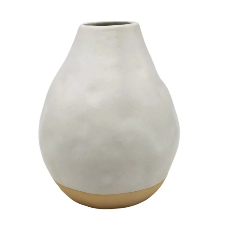 Classical Nordic Style Ceramic Flower Vase with Handmade Craft and Opaque glazing to Decor your house and its perfect to gift