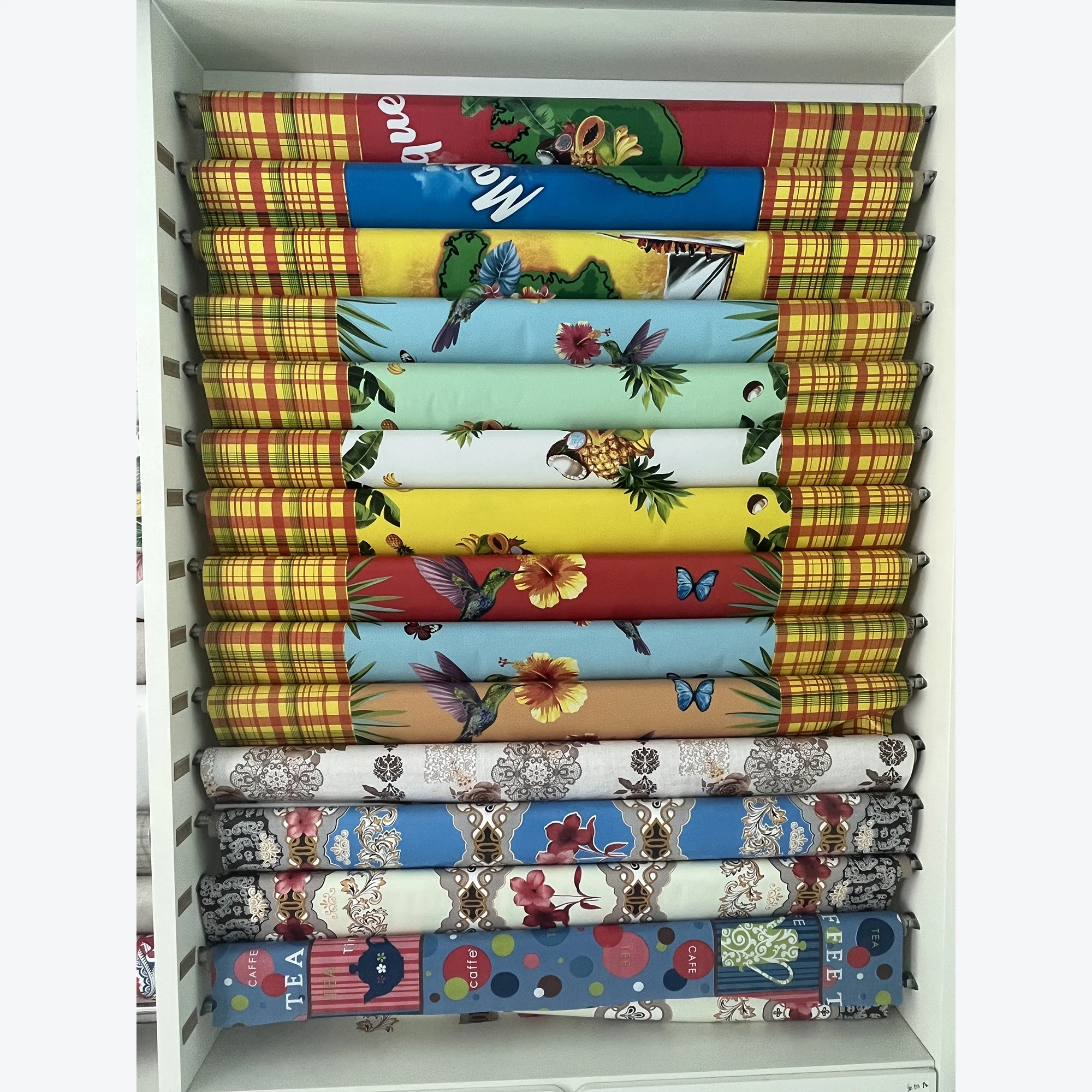 Golden Tablecloth  Plastic Rolls  Pvc Table Cover
