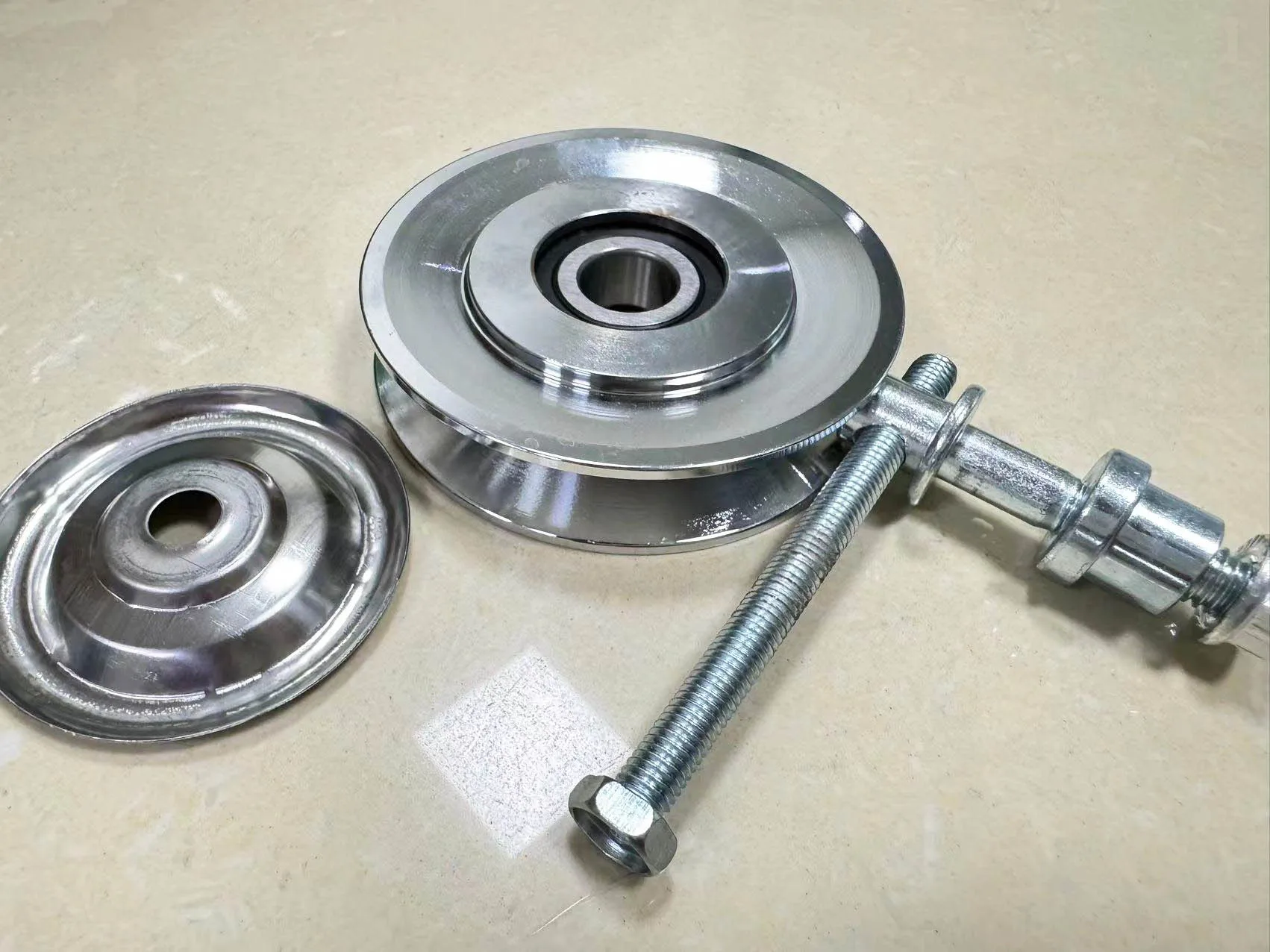 High Quality ZX200 Air Conditioner Excavator Belt Tensioner Pulley