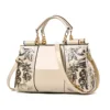 Beige avec double broderie