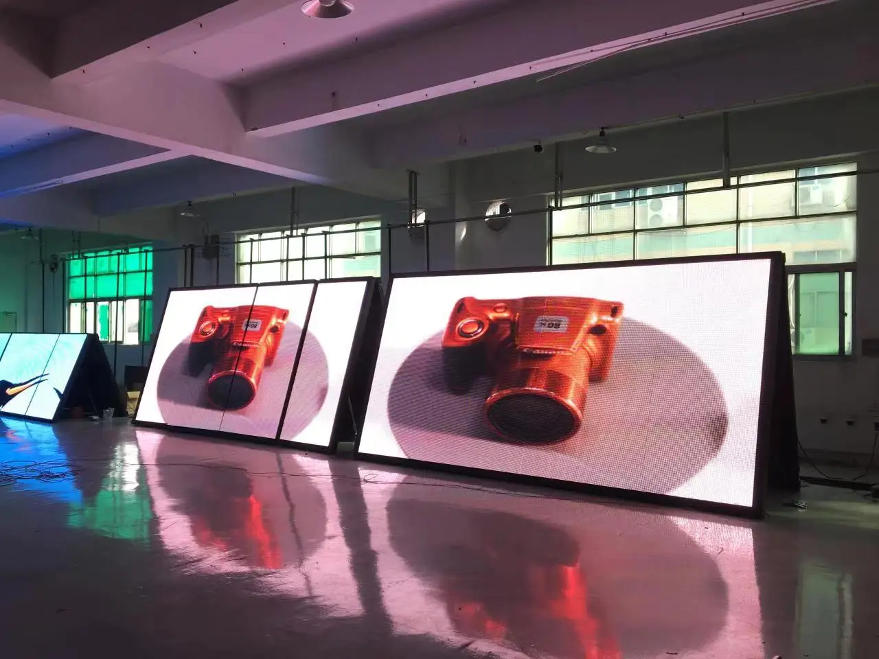 Yake Outdoor LED Display - Full Color Digital Advertising