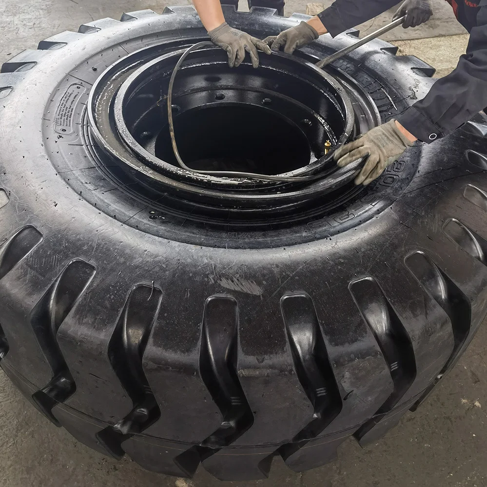 Solid Tyre Press Easy Service and Heavy Durability 160ton  Tire Press Heavy Duty Design Hydraulic Press Machine