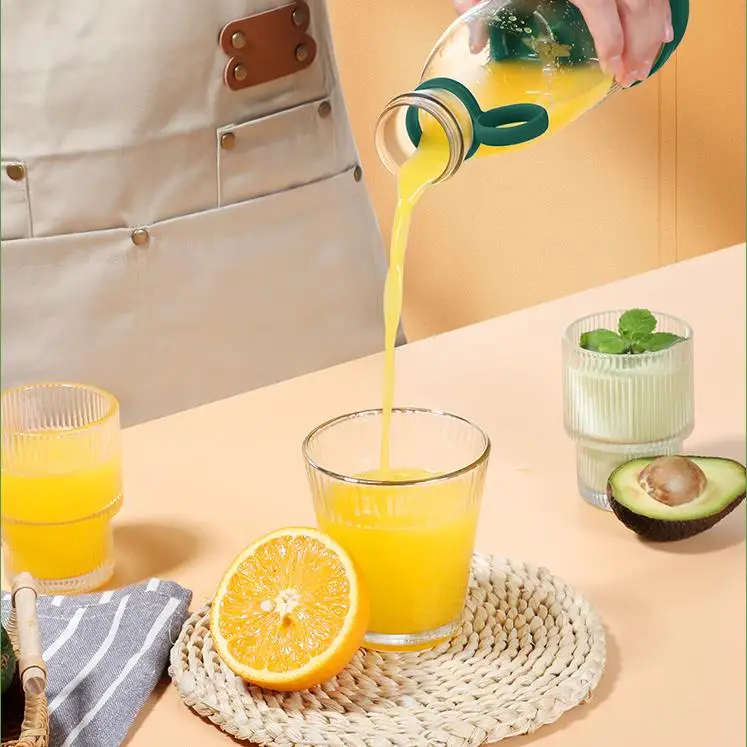 Multifunctional Mini Portable Juicer Home Juicer Wholesale Usb Charging