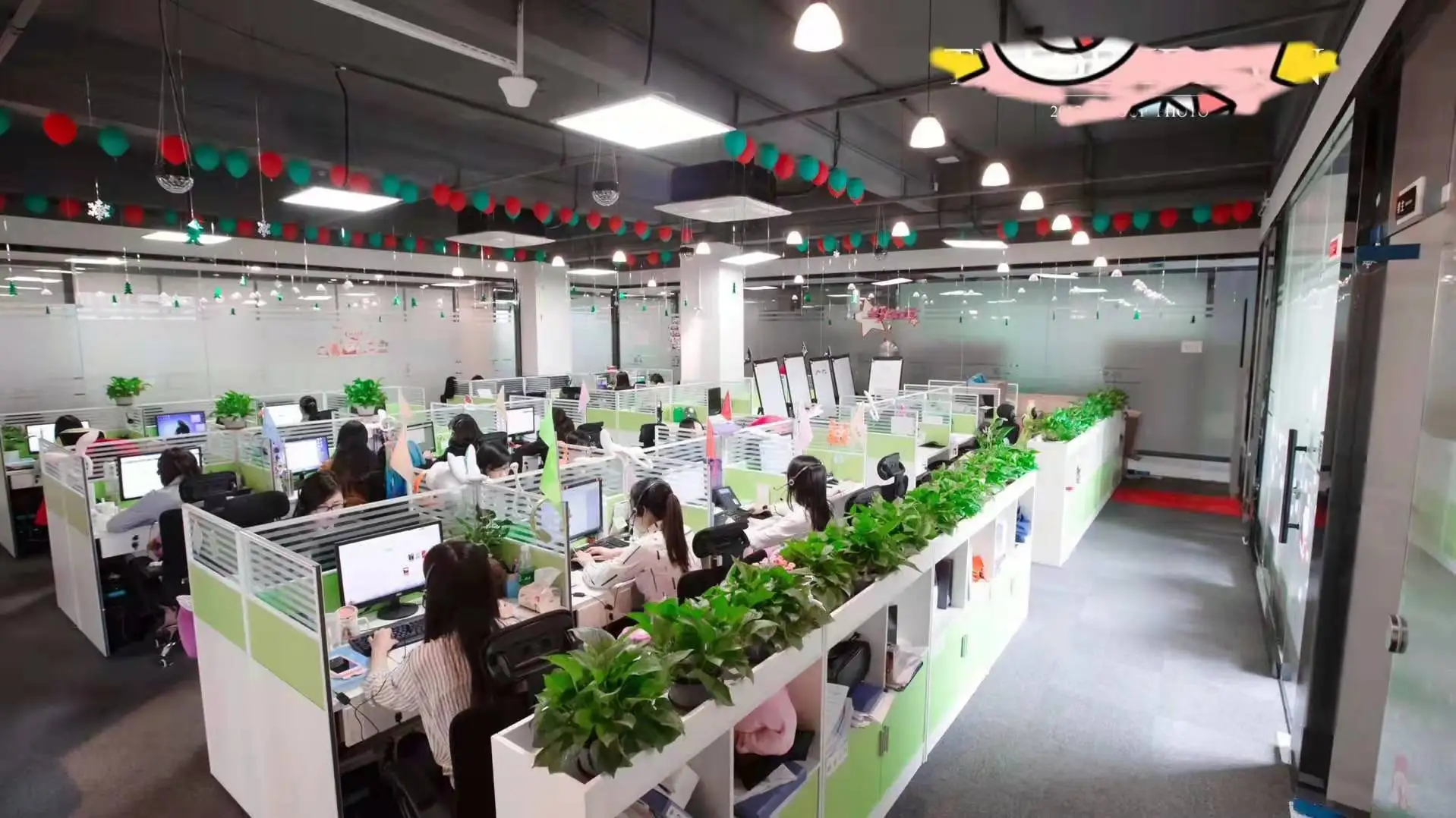 Dongguan Lihuang Apparel Co., Ltd.
