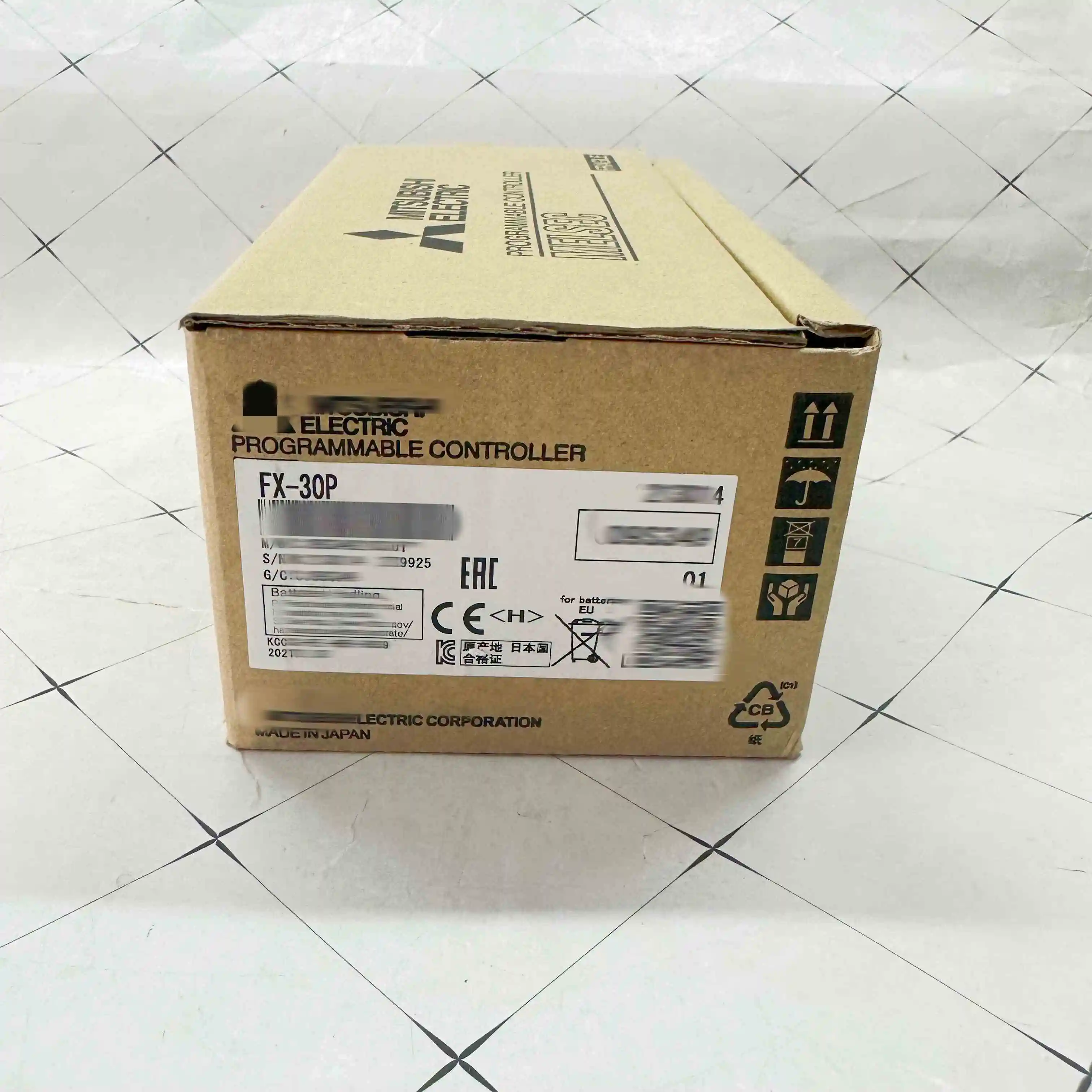 PLC ハンドヘルド プログラマー FX-30P FX-20P-E-SET0- CABO 新品