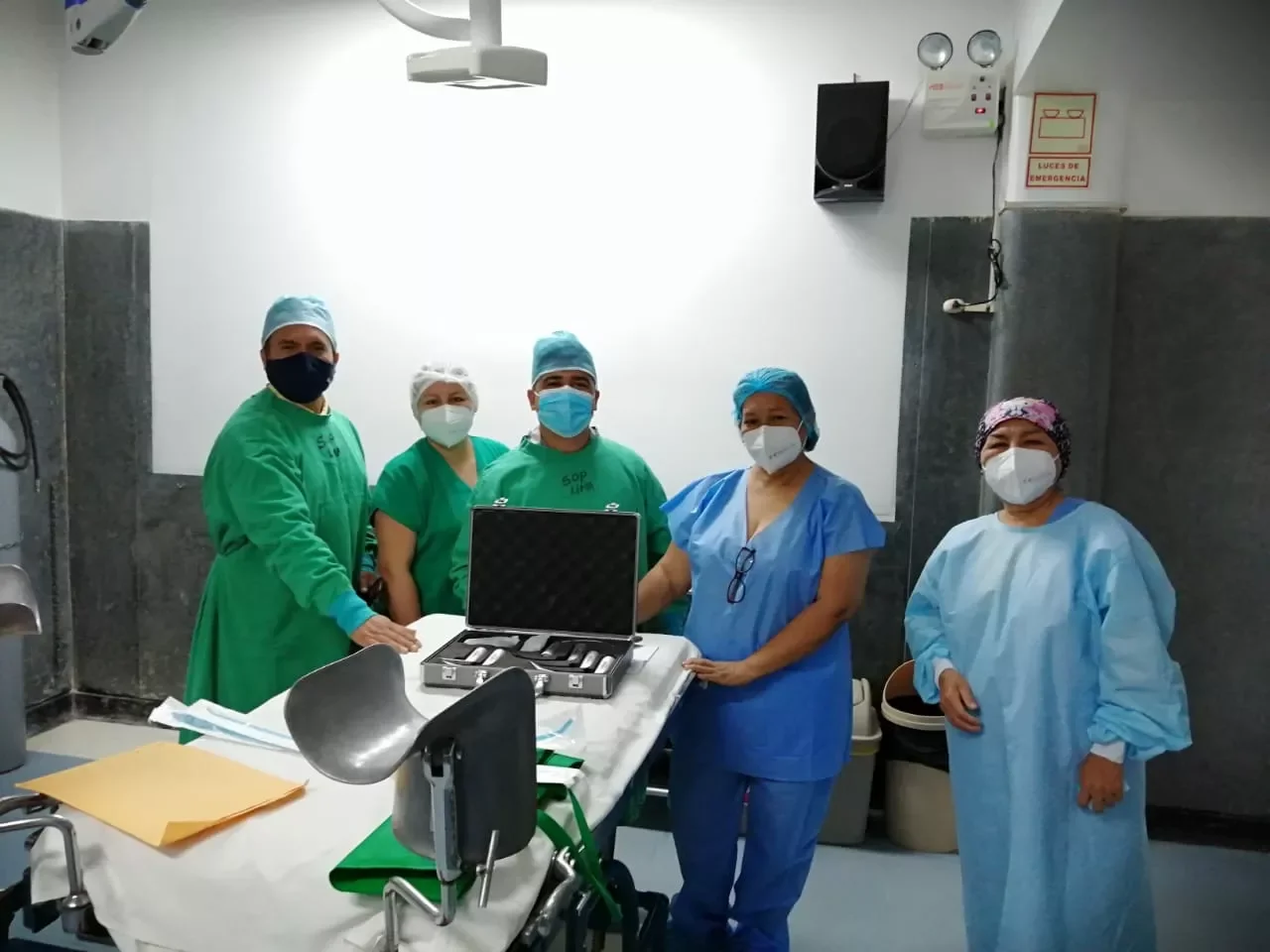 Cheap Price Reusable Video Laryngoscope Set With 3inch Display 6size Blade MAC Miller for Neonatal Pediatrics Adults Emergency