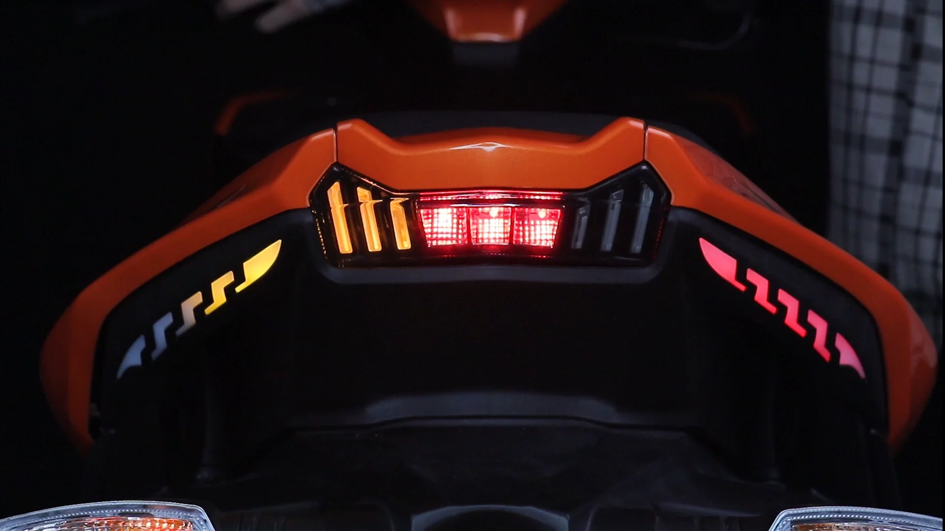 Yongxin Motorcycles Accessories Lighting System Tail Light Strip Led