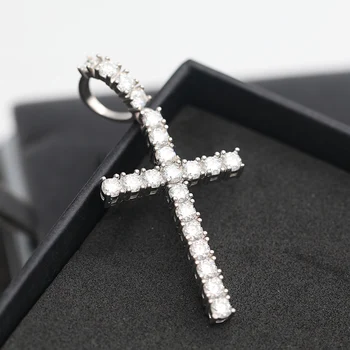 Charm Accessories Cross Necklace Pendant 925 Sterling Silver Jewelry Moissanite Diamond Pendants