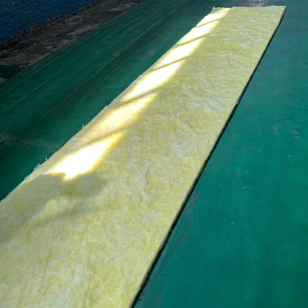 Fiberglass Wool Roll Insulation Sound-proofing Heat Insulation R25 R30 R38 350mm Wood Steel Frame House Glass Wool Blanket