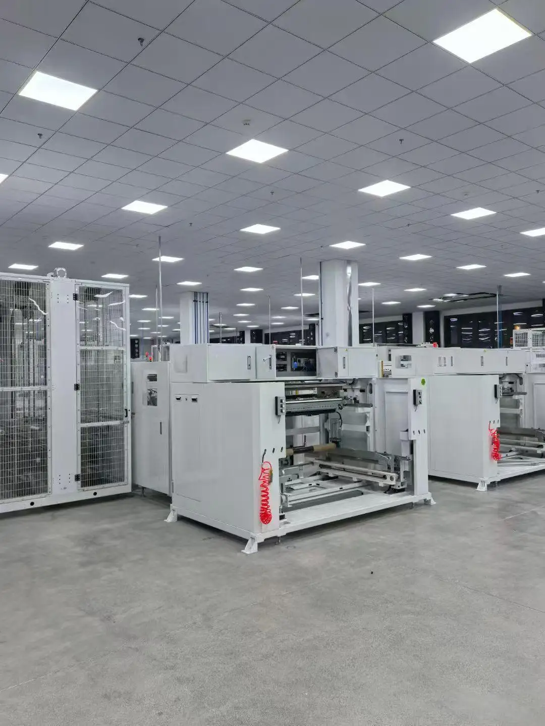 QIANEN 50-70KW Complete Solar Power System Commercial Industrial Solar Panel System with MPPT Energy Storage Controller manufacture