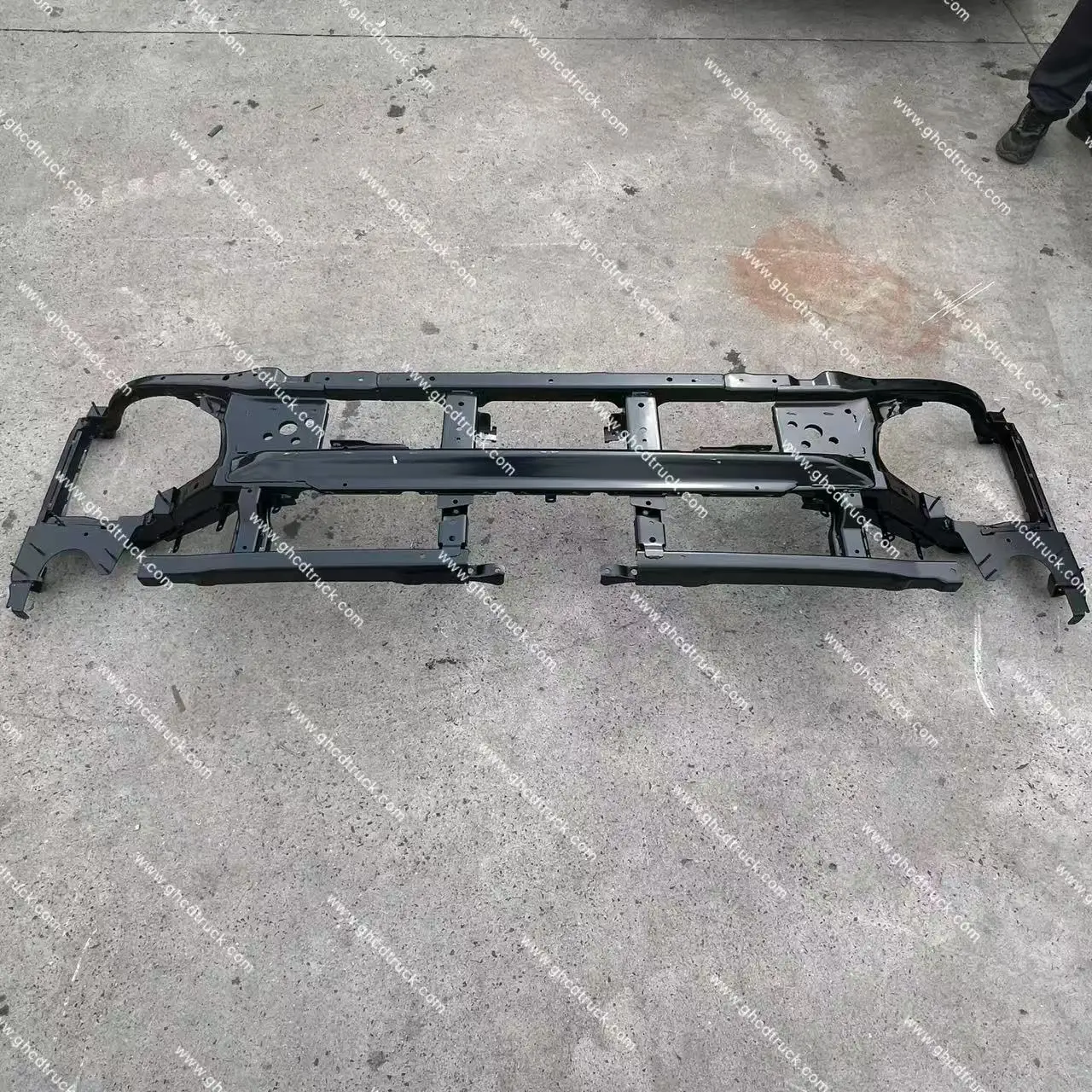 GHCD HOT PRODUCT/FACTORY PRICE  BLACK  METAL LOWER  BUMPER BRACKET  for JAPANESE TRUCK HINO 500 VICTOR/ISUZU/MITSUBISHI/NISSAN