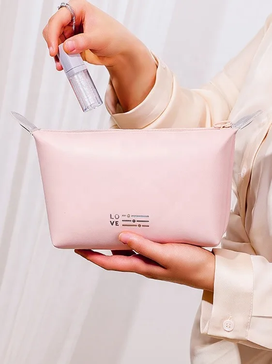 OEM Portable Travel Makeup Bag Custom Waterproof Cosmetic Women Beauty Makeup  Bags Private Label Cosmetic Bag - China Cosmetic Organizer and Cosmetic  Pouch price