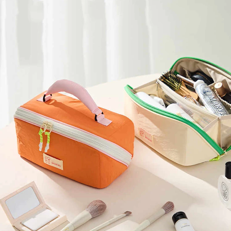 New Large Capacity Travel Padded Puffy Cosmetic Storage Pouch Bags for Women Portable Puffer Handle Makeup Tote Bag