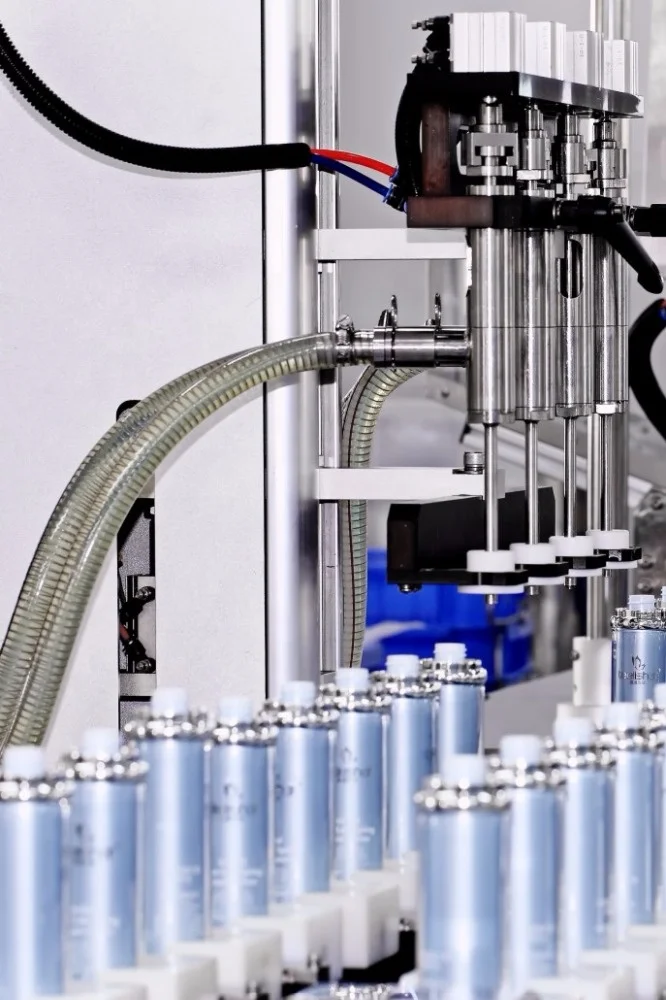 Высокое качество автоматическая бутылка косметический жидкий крем для лосьона разливочная укупорочная машина