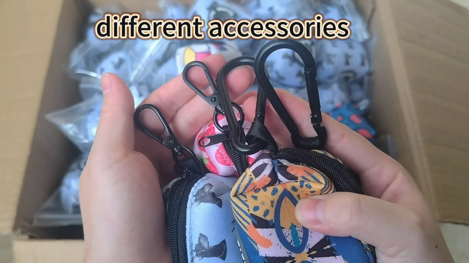 Custom Neoprene Portable Pet Waste Bag Dispenser Carrier Cute Dog Poop