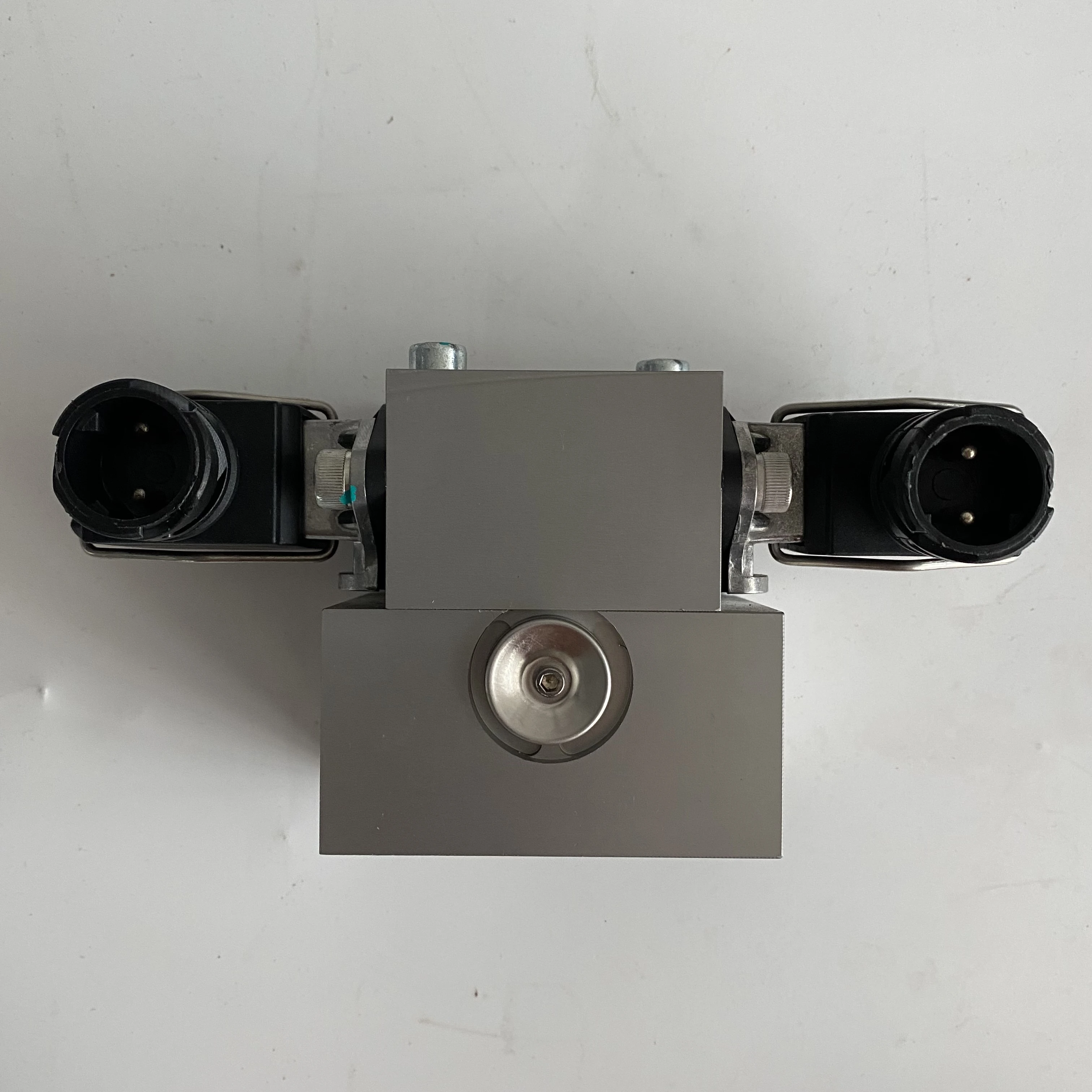 11115488AF solenoid valve VOLVO A25D Articulated Truck for Installation ...