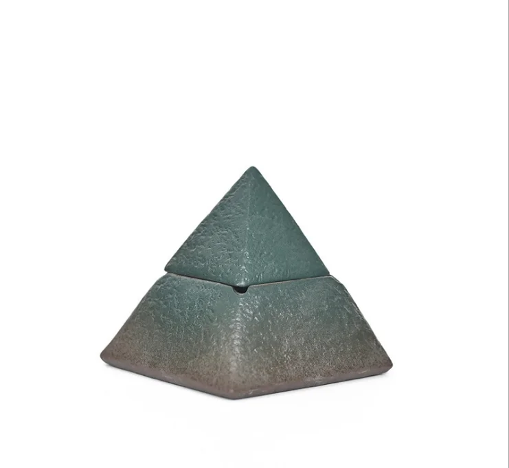 cigarette ashtray with lighter