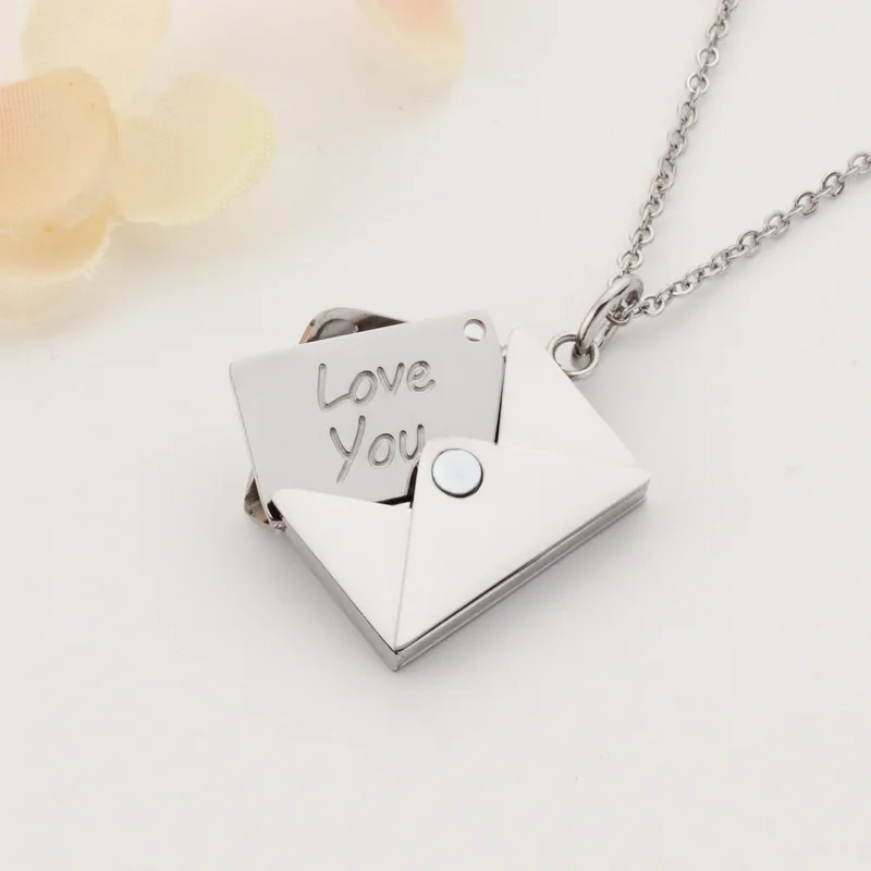 Personalized 18K Gold Plated Envelope Pendant Necklace Stainless Steel Engraved Love You Heart Envelope Necklace for Couple