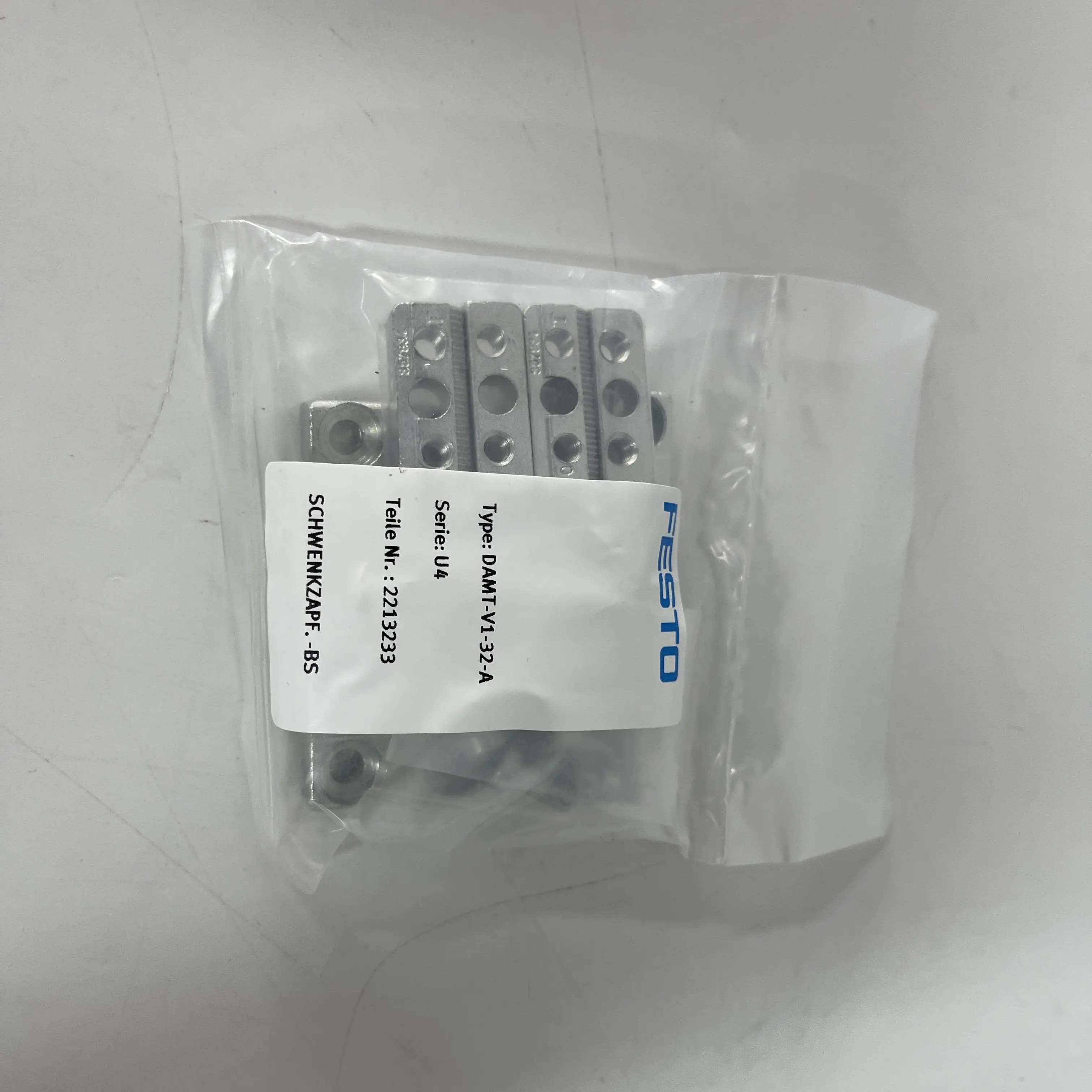 FESTO Mounting Clamp Set DAMT-V1-32-A FESTO Mounting Clamp Set DAMT-V1-32-A