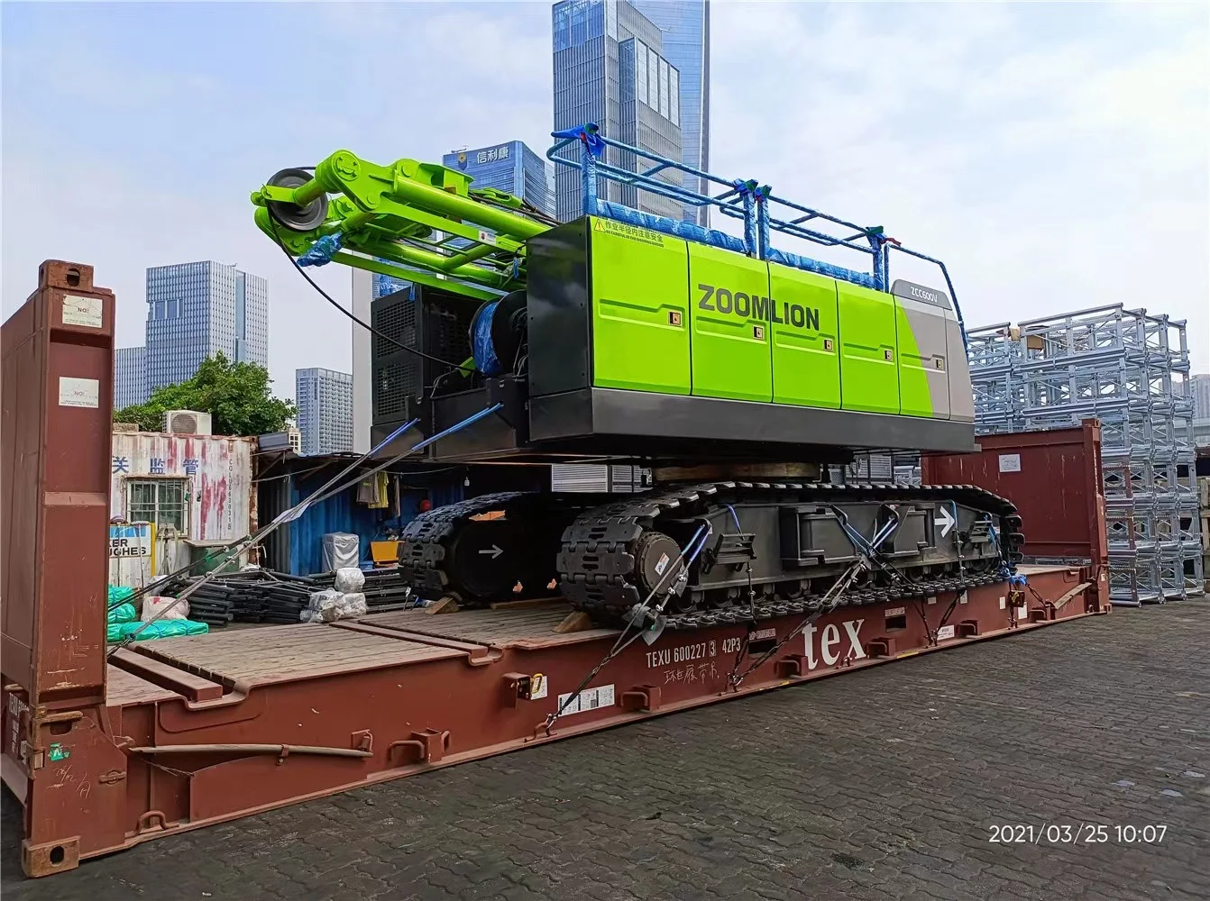 Zoomlion 85 Ton Crawler Crane ZCC850H with 49m Main Boom and Fixed