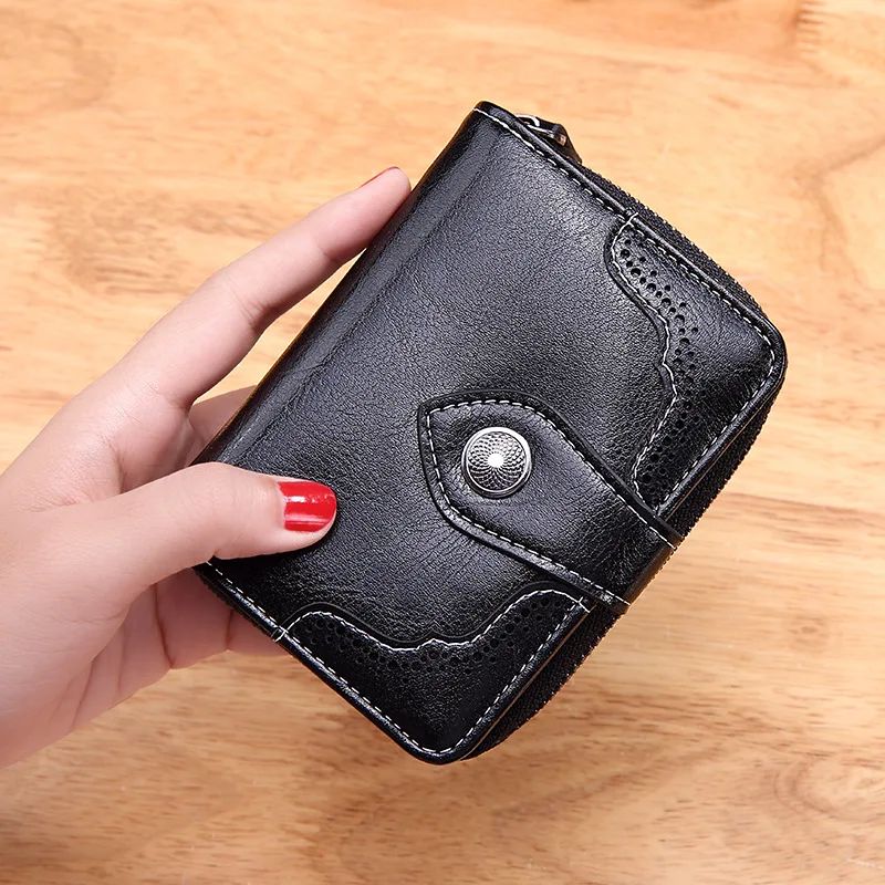 Women Wallet Vintage Oil Wax Leather Women's Short Purse Classic - Main Image