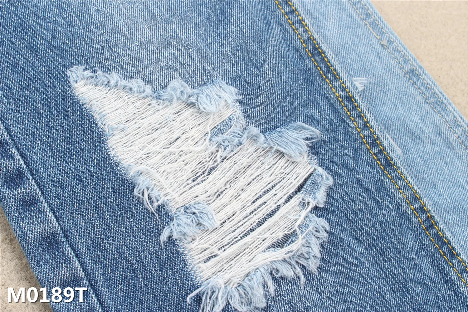 11oz 100% Cotton Denim Fabric with 62/63" Width and Shrink-Resistant Properties for Jeans and Apparel