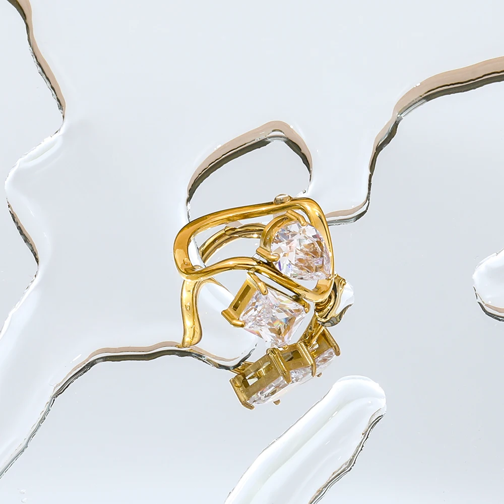 Trendy Fashion Ring with Water Drop Rectangle Zircon 18K Gold Plated High End Stainless aperçu 4