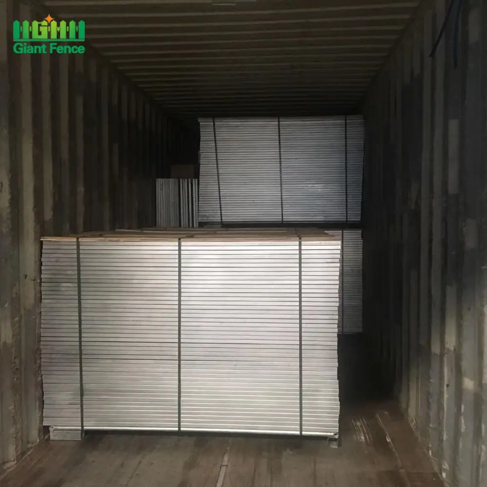 آخر أخبار الشركة 6 أقدام × 10 أقدام كندا القياسية مسحوق المغلفة سياج البناء المؤقت  5