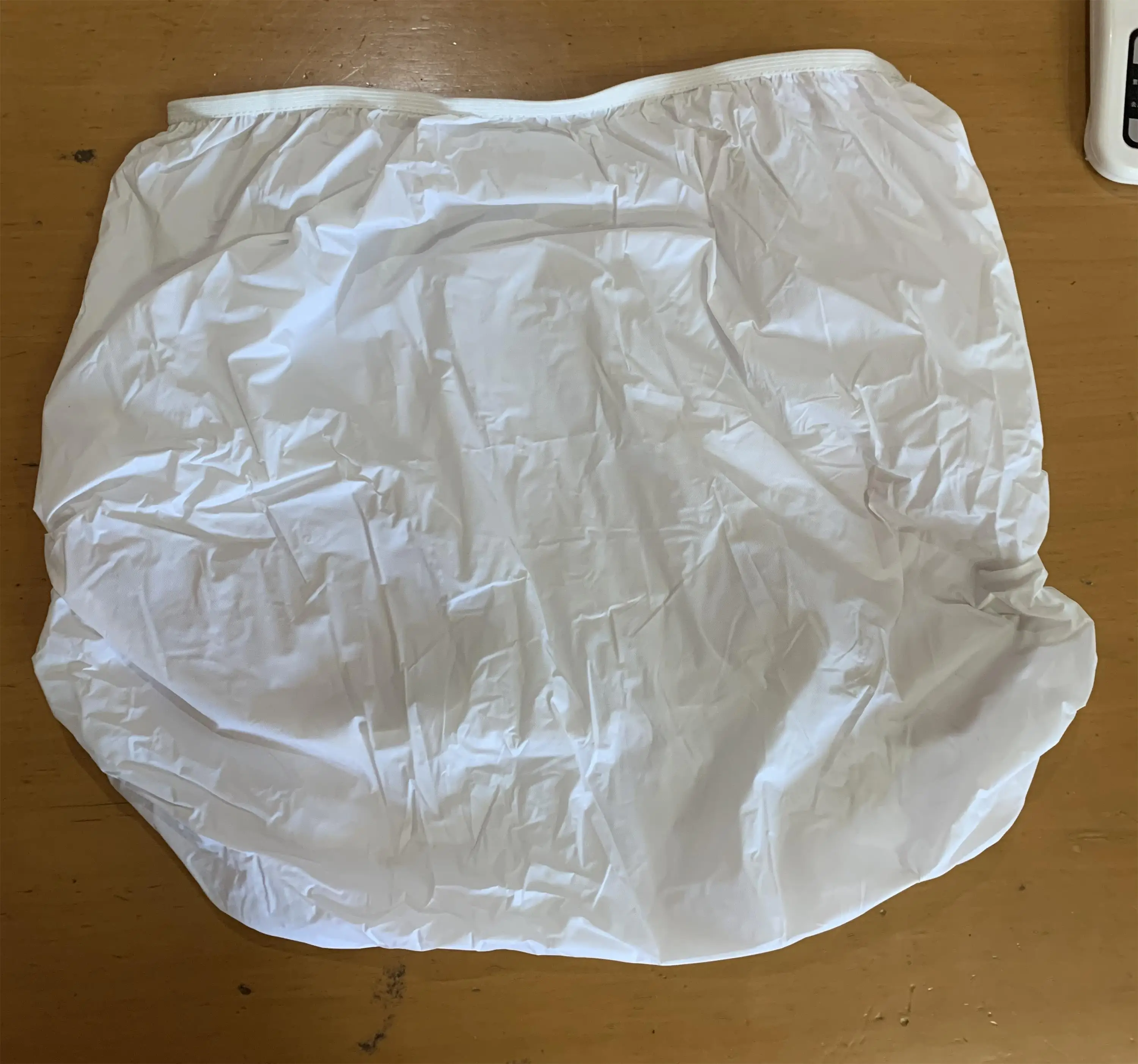 Professional Manufacturer Vinyl Diaper Waterproof Incontinence