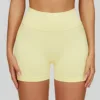 Pantaloncini gialli