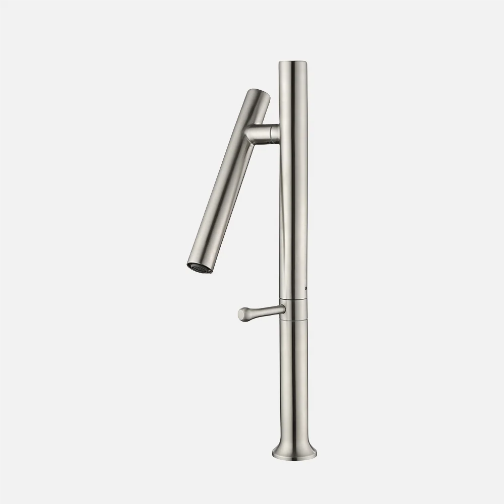 New Models Contemporary Chrome Basin Faucet Brass Bathroom Single Hole Basin Faucet Wash Waterfall Mixer Basin Faucets