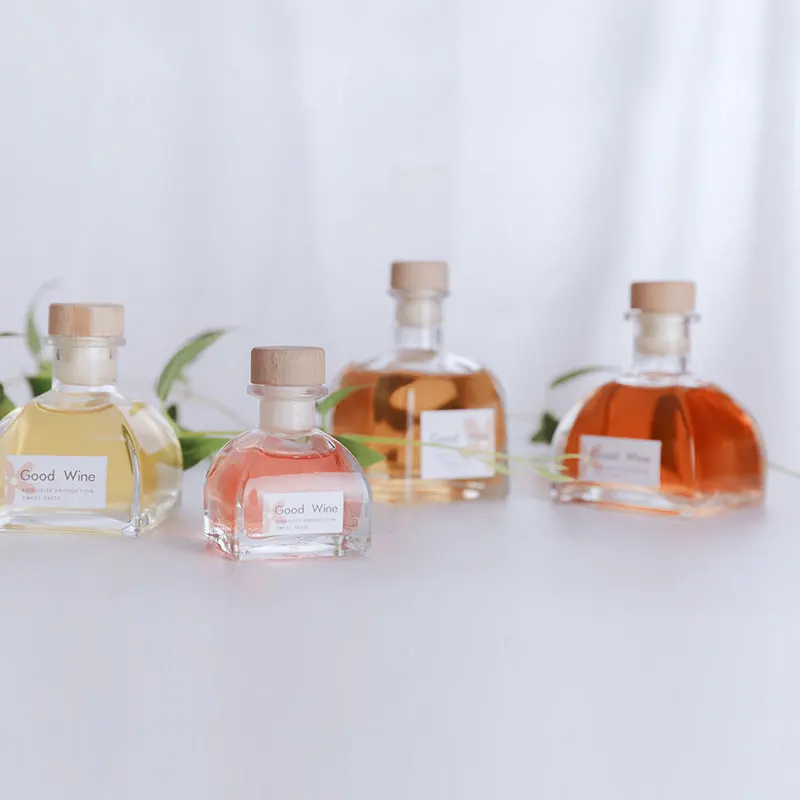 50ml 100ml 220ml Transparent Round Empty Flint Glass Liquor Wine Whisky Vodka Tequila Bottle with sealed Cork Lid