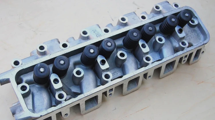 ぴ セール】 総針Vネックニット（オフホワイト/グレー/ピンク