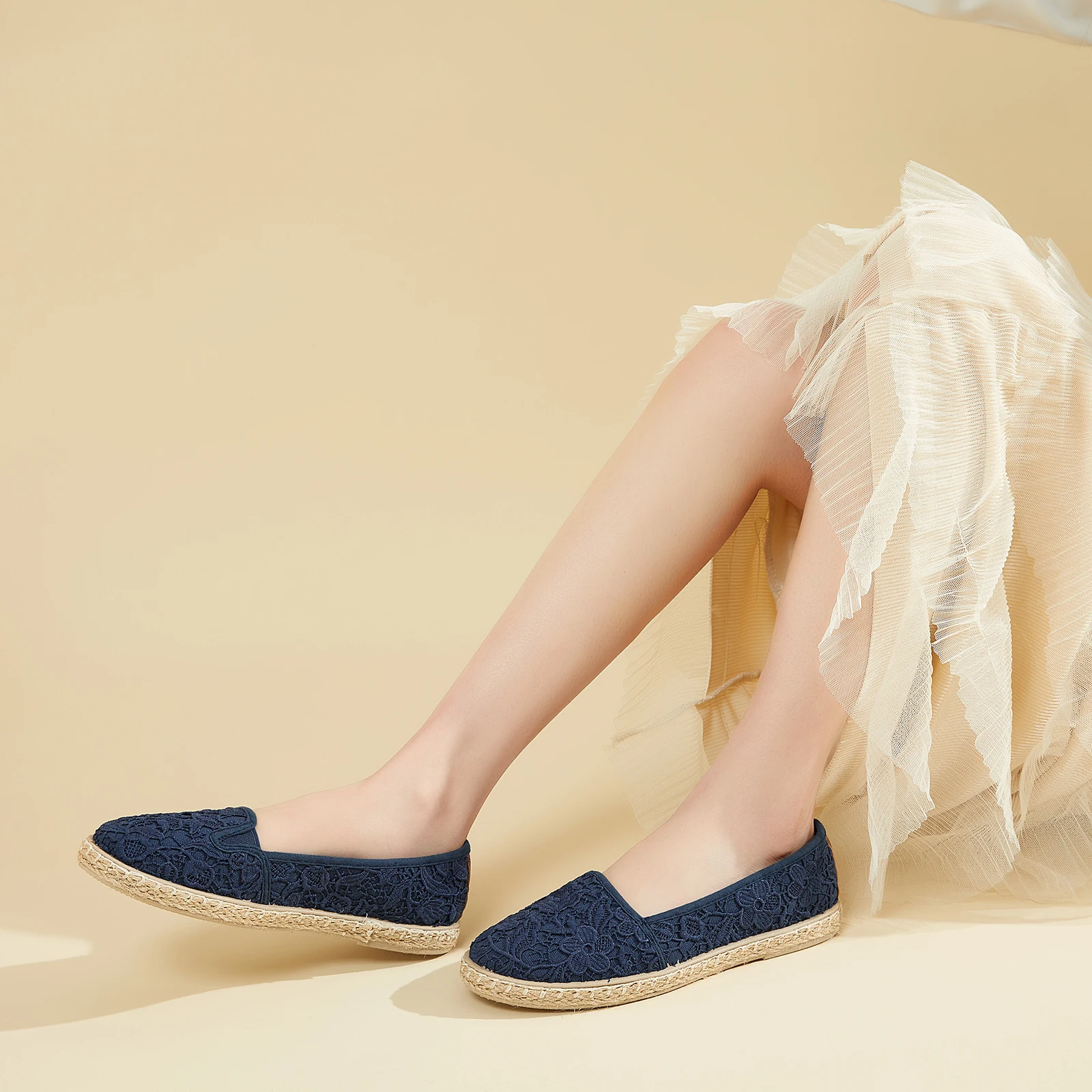 2024 Summer Wenzhou Factory Hand Made Loafers Fashion Espadrilles Shoes Women Flat Solid Color Casual Shoes Zapatos Mujeres