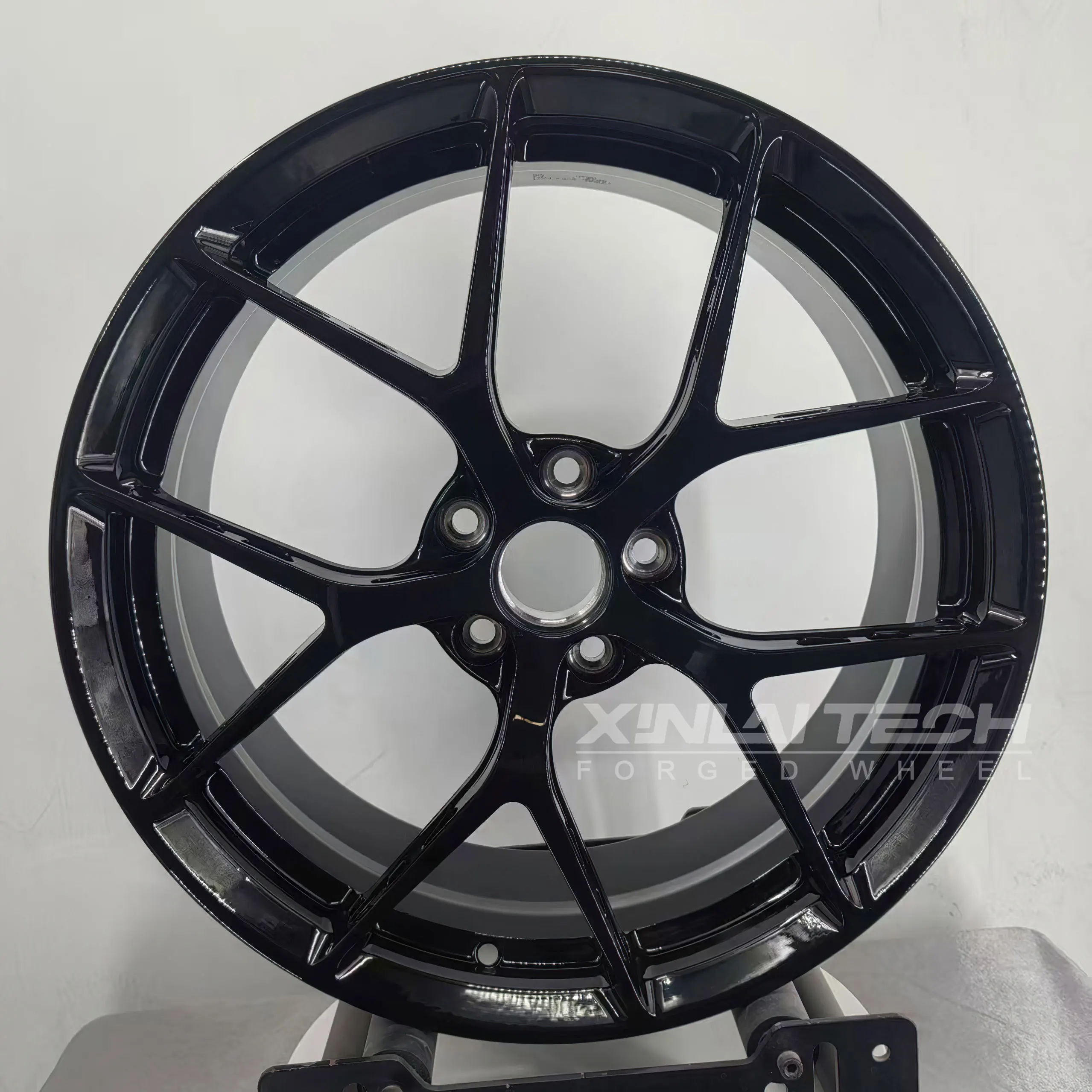 XL 5x114.3 5x120 5x112 Monoblock 1-piece Gloss Black Custom Forged Wheels for Mercedes-Benz Audi A6 A7 BMW M3 M4 M5 M8 - Image 5