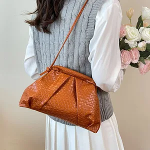 New Woven Design High Fashion Ladies Clutch Purses Shoulder Bags Light Luxury Satchels Pu Leather Handbags Large Capacity